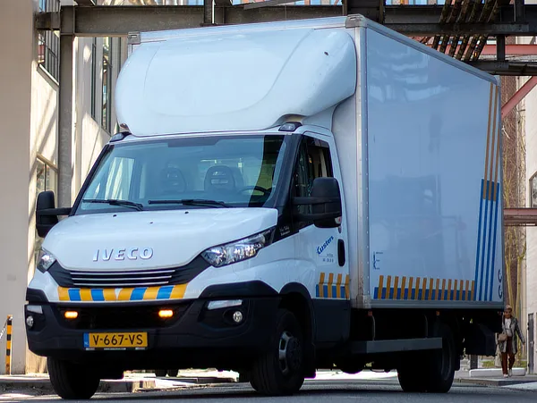 Kusters Facilities - Verhuislift/Verreiker